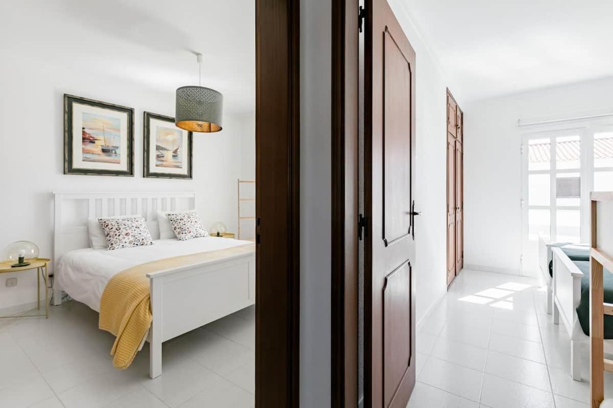 Beachfront Villa With Private Pool In Manta Rota ヴィーラ・ノーヴァ・デ・カセラ エクステリア 写真